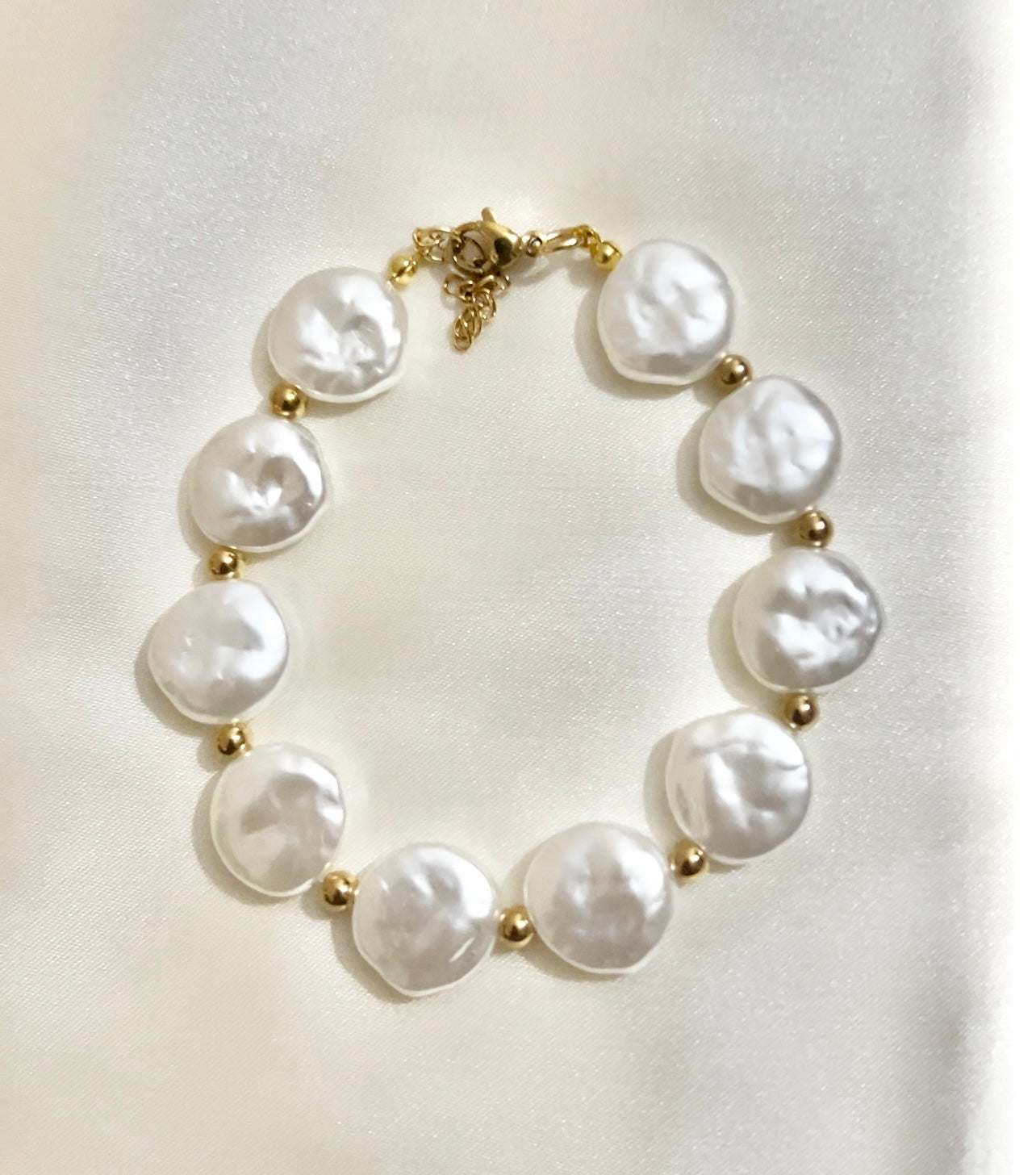 pearl and gold bracelet