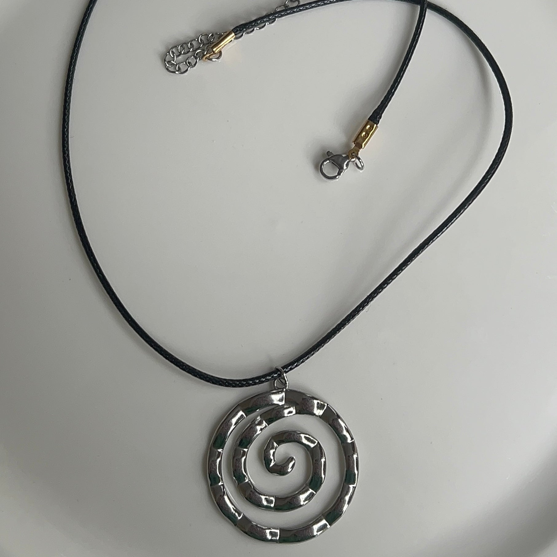 statement swirly silver necklace