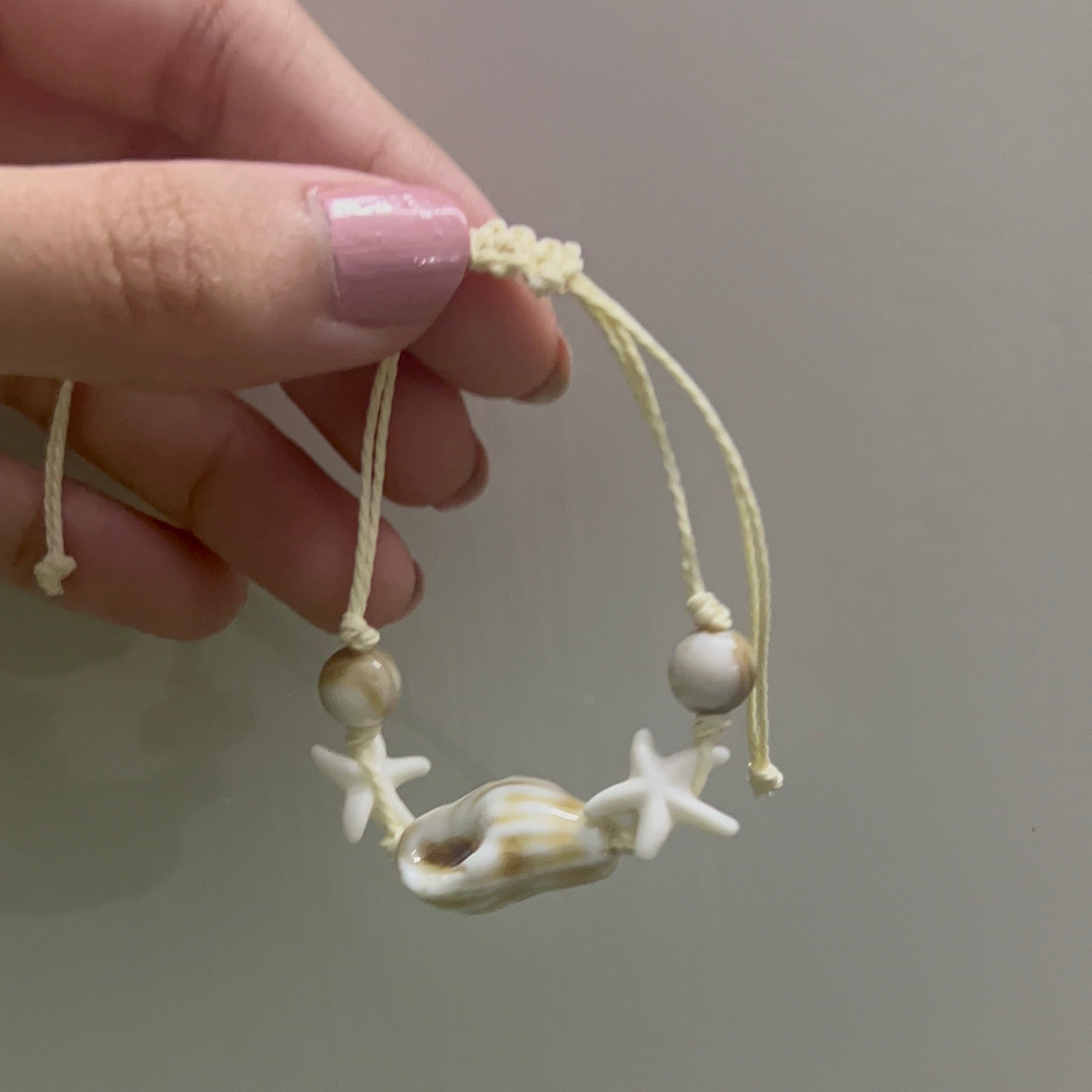 adjustable seashell bracelet