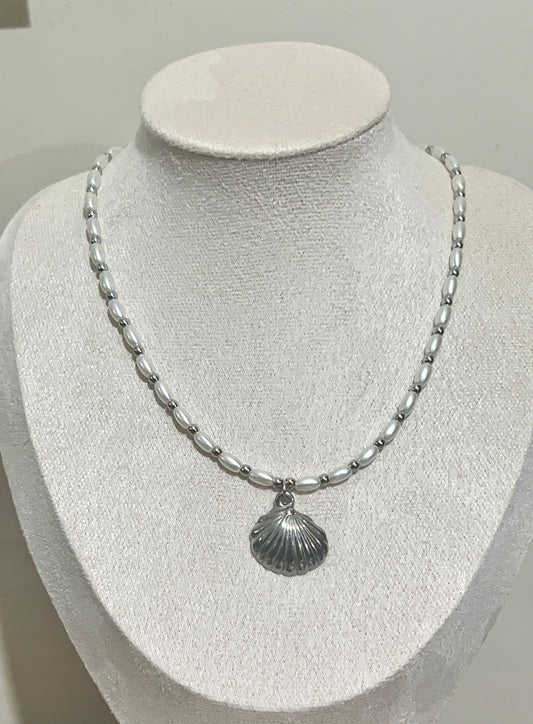 stainless silver shell necklace