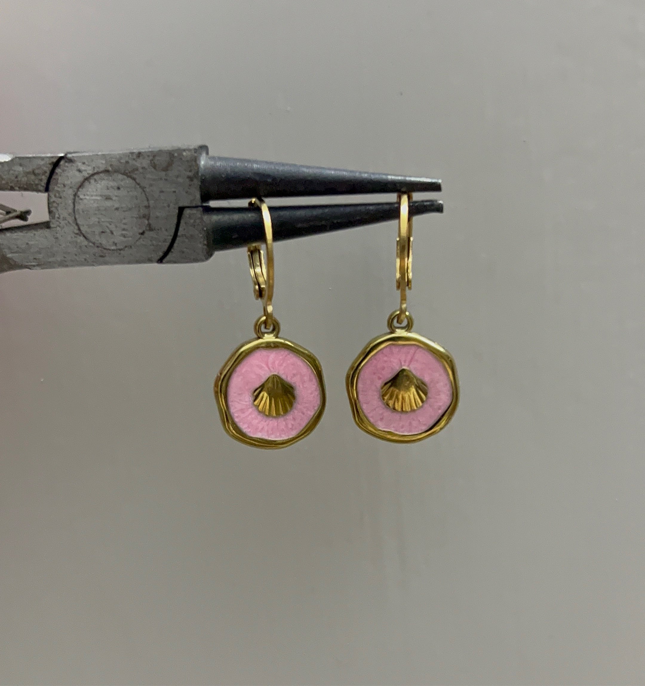 pink shell earrings
