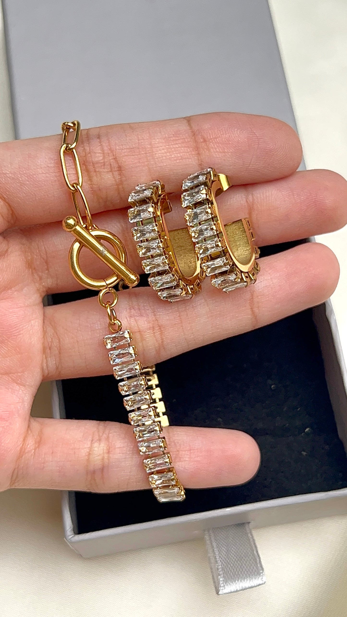 bracelet and earrings bundle