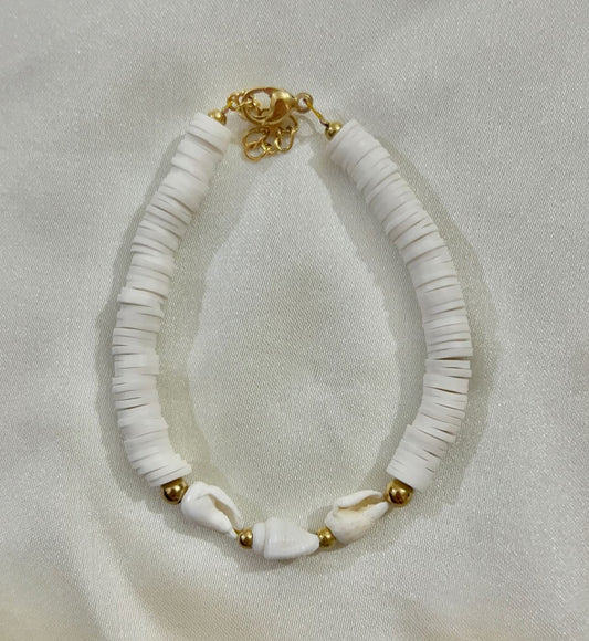 shell bracelet